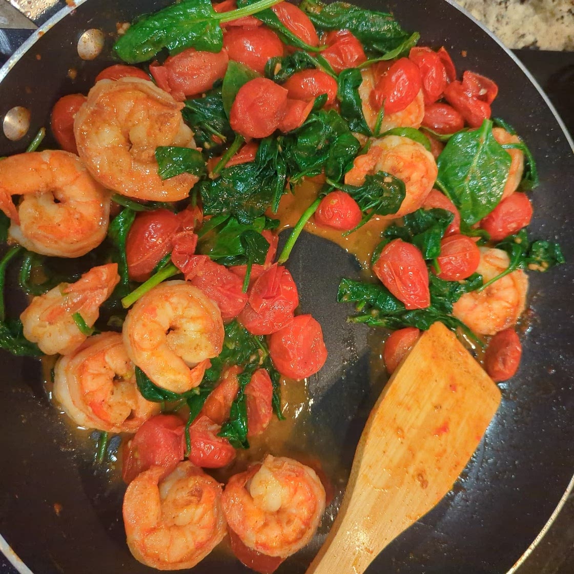 Sautéed Shrimp with Spinach & Tomatoes