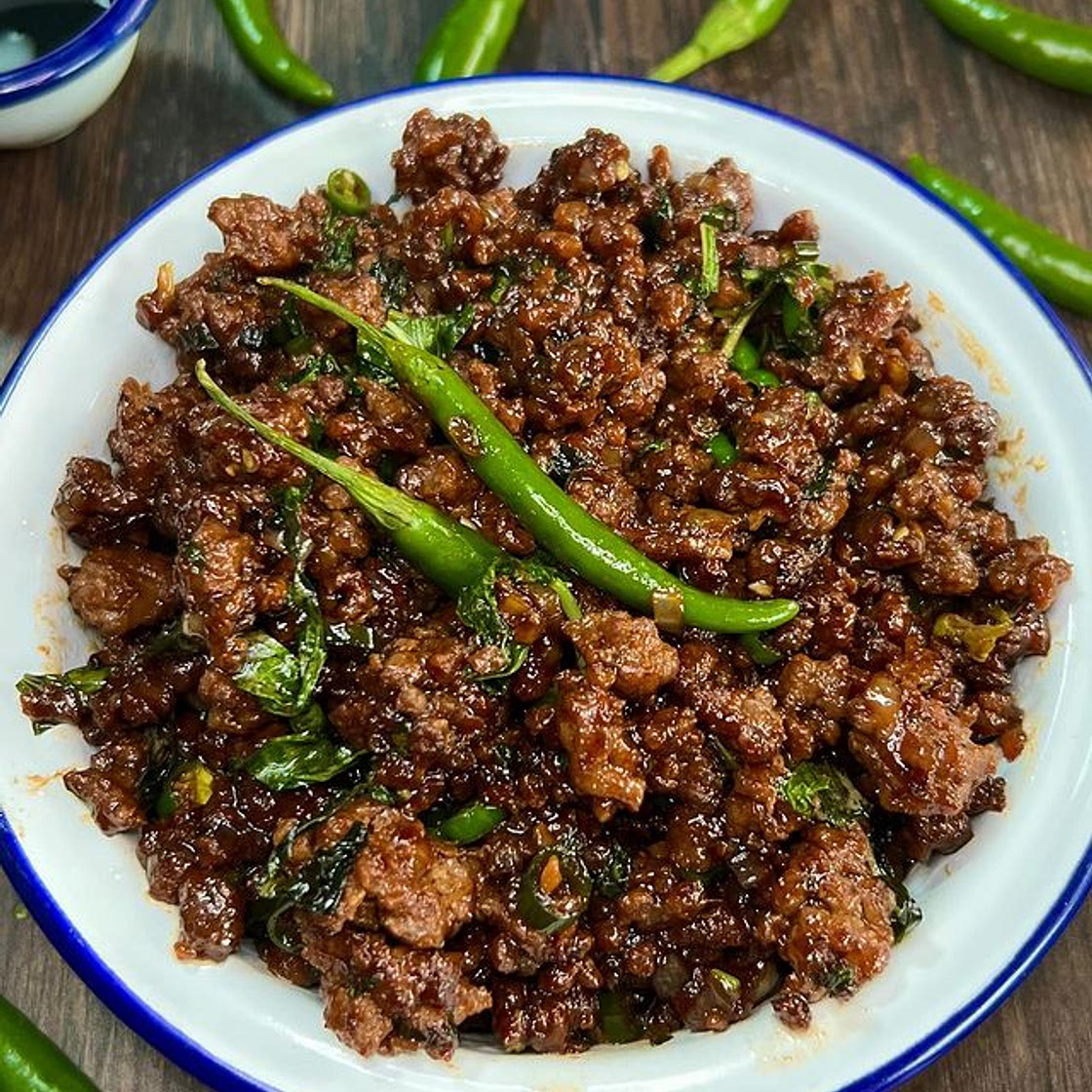 Pad Kra Pao (Thai Pork and Basil) (serves 4)