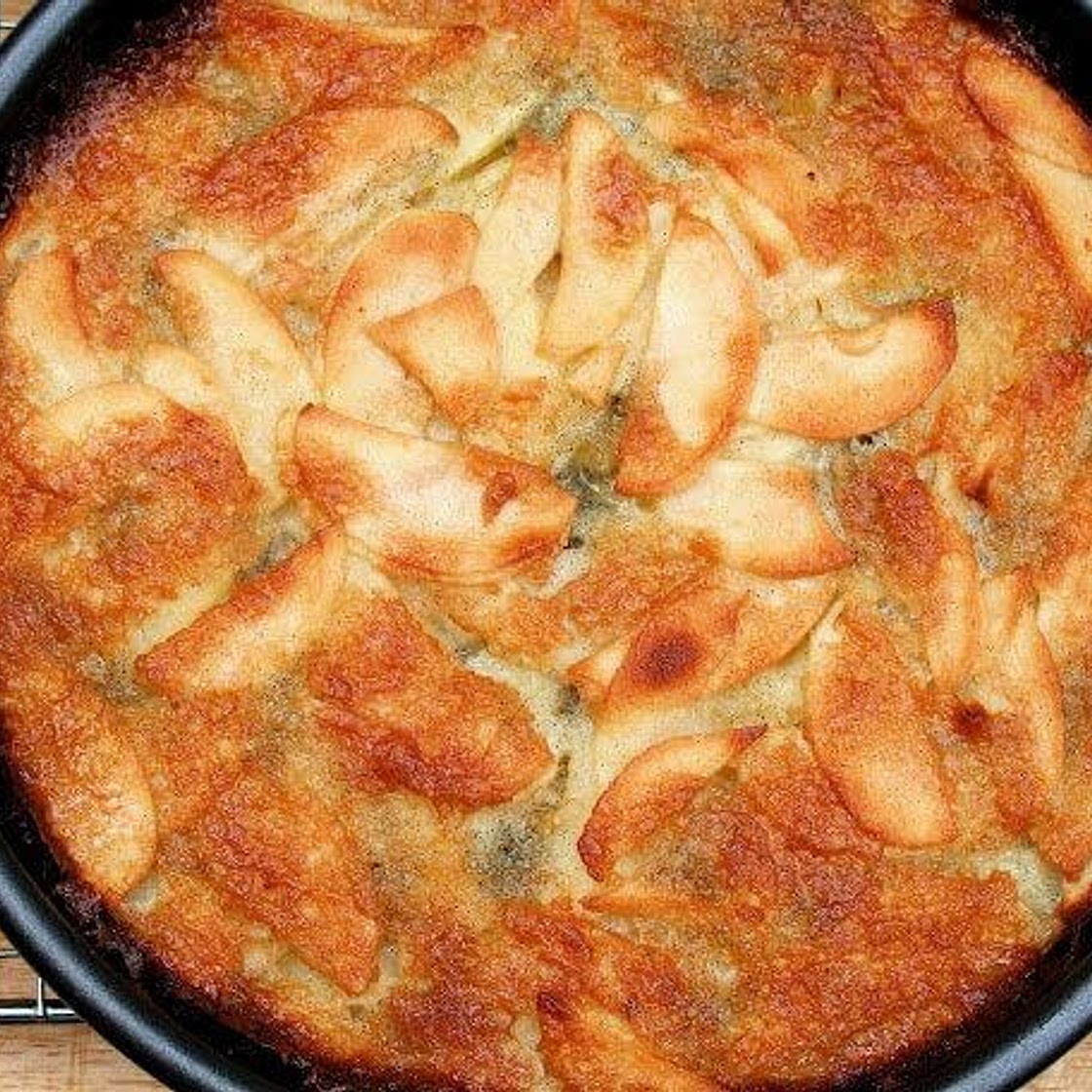 Balzano Apple Cake