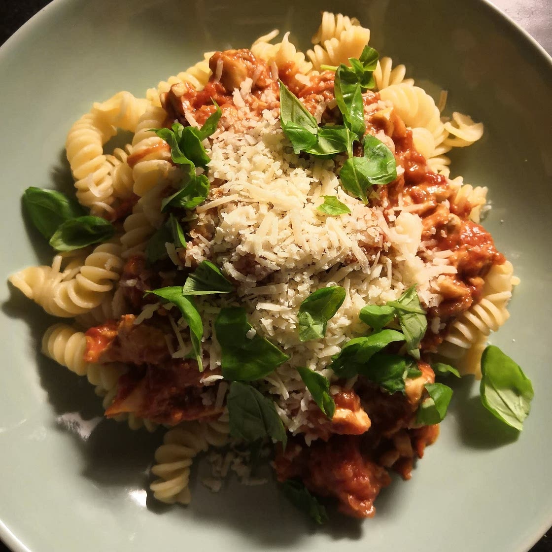 One Pot “Chicken Parm” Pasta