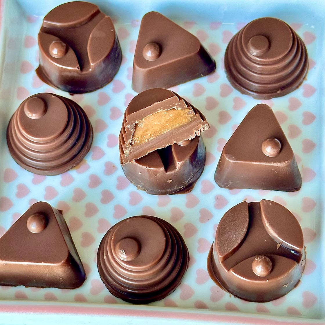4 Ingredient Gooey Caramel Chocolates 