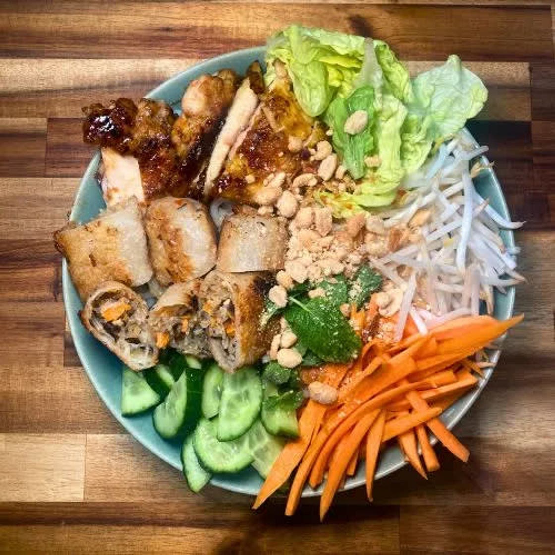 Vietnamese Chicken Salad (Bun Bo Nam Bo)