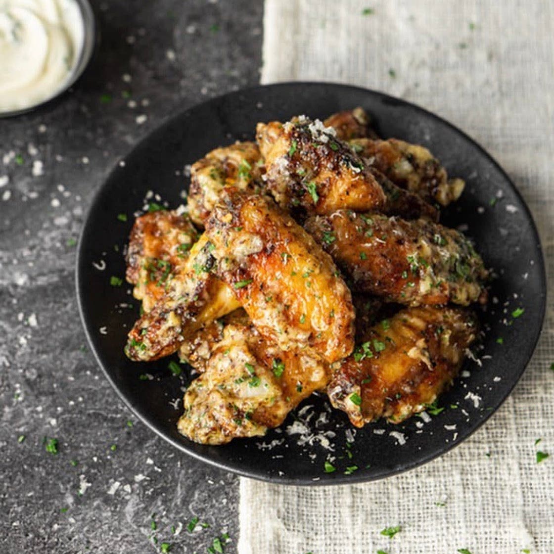 Roasted Garlic Parmesan Chicken Wings 