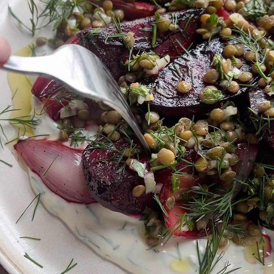 Roasted Balsamic Beets 💜I know not everyone is a fan of beetroot