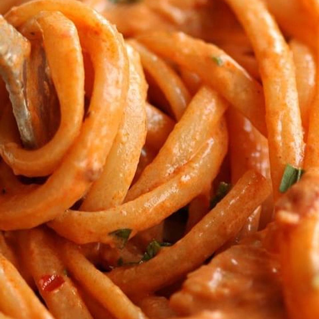 SPICY CHICKEN PASTA | Serves 2