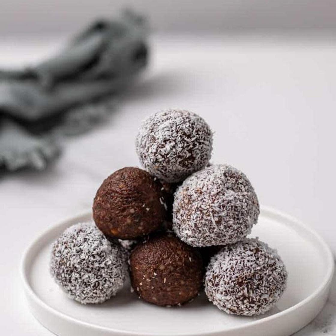 Keto Chocolate Fat Balls
