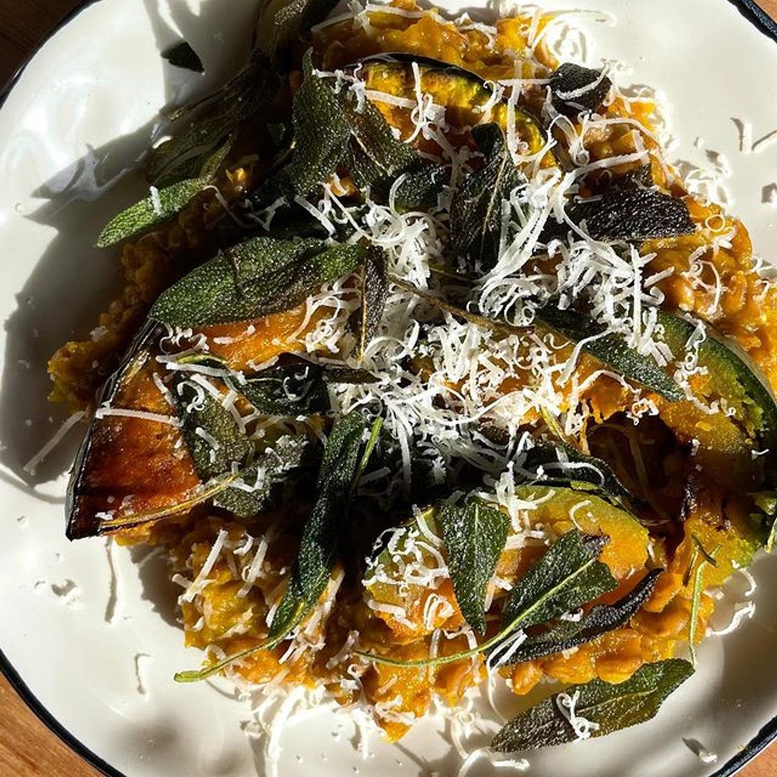 Spelt risotto with squash and sage (ZOE)