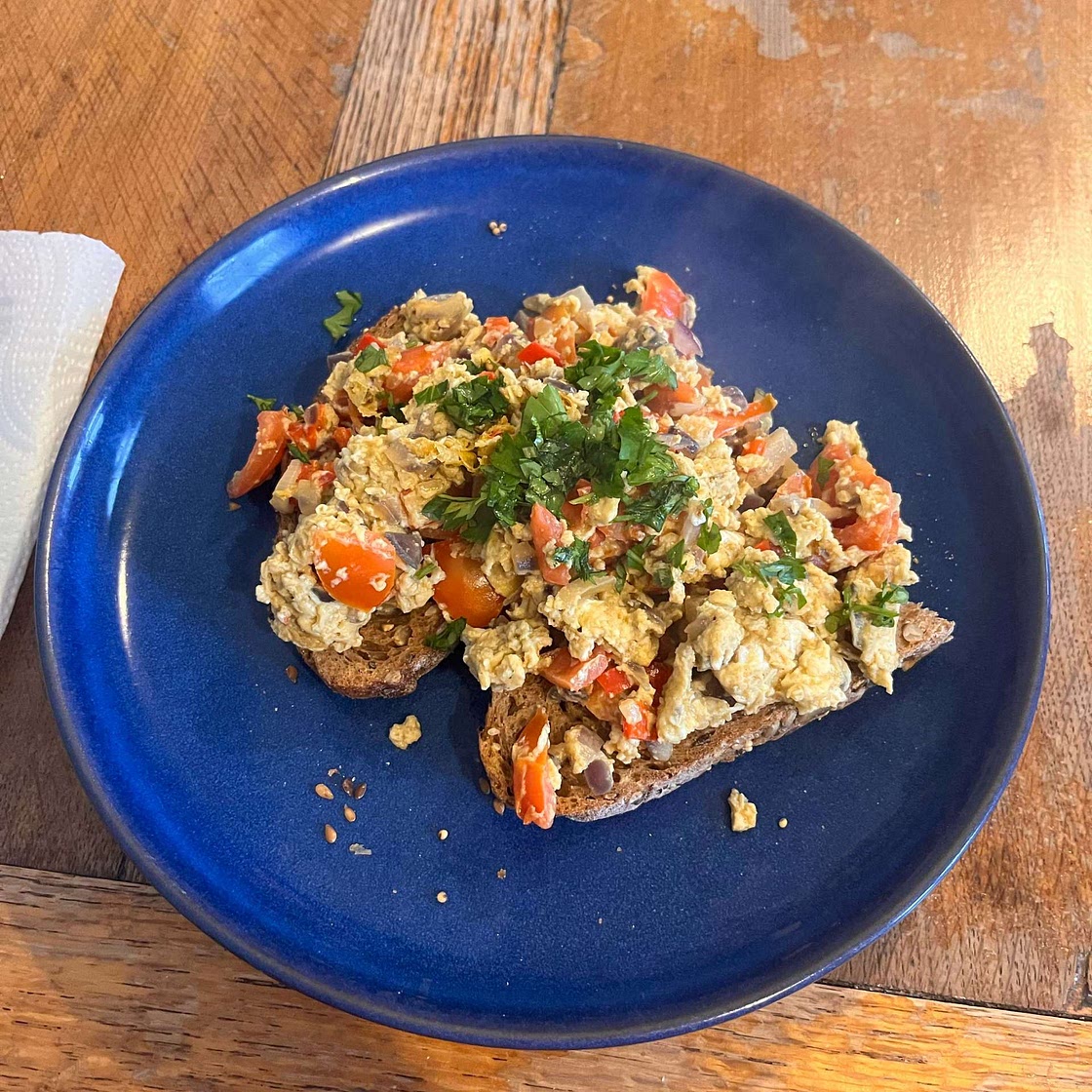 Menemen (Turkish-Style Scrambled Eggs With Tomatoes, Onions, and Chilies) Recipe