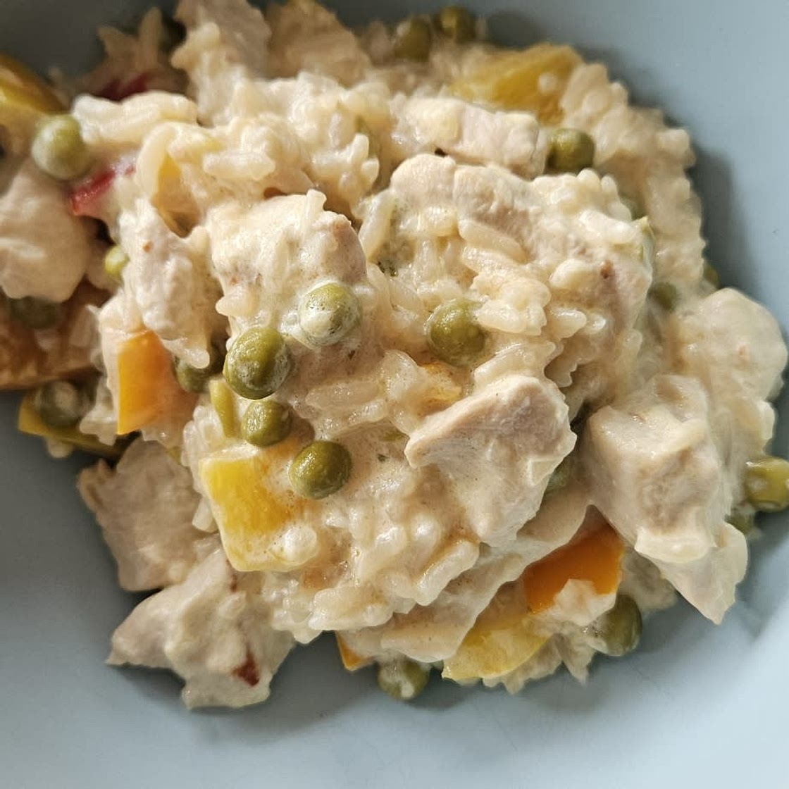 Reispfanne mit Gemüse und Hühnchen