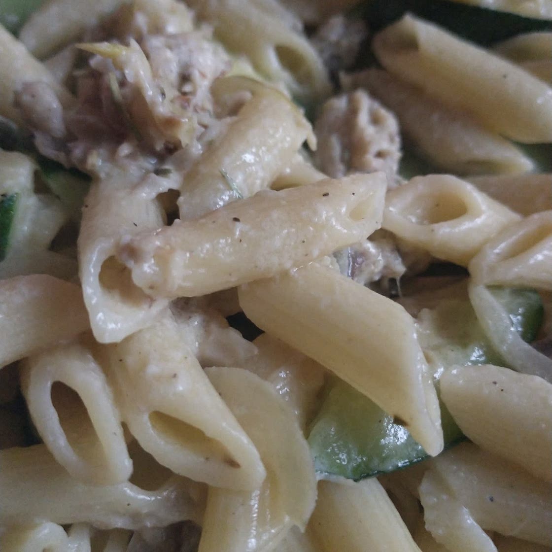 Carbonara of smoked mackerel