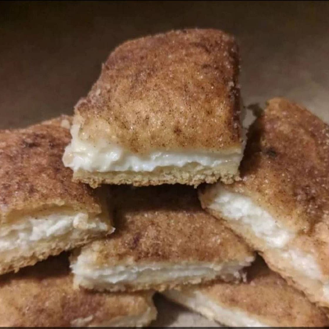 Sopapilla cheesecake bars
