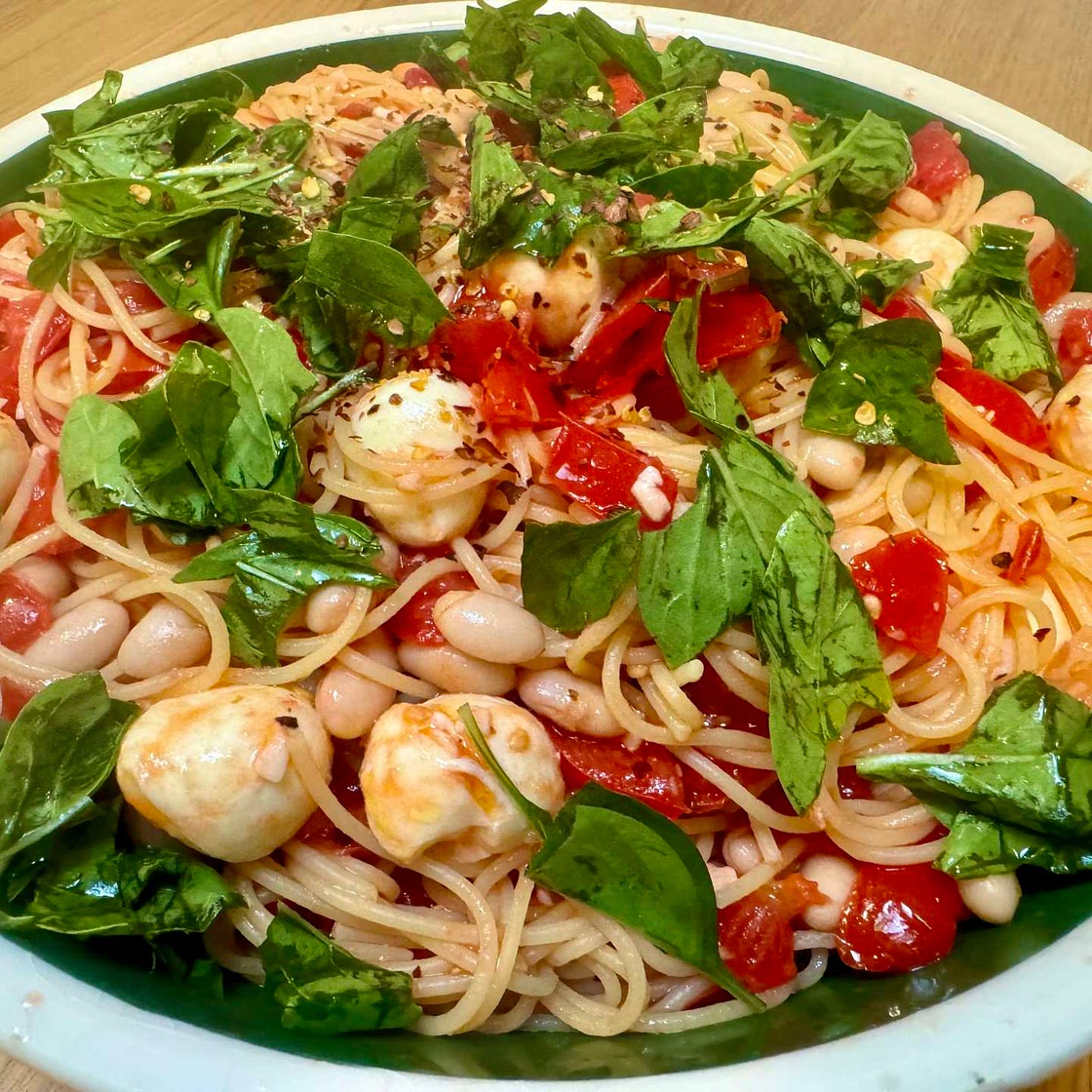 124. Spaghetti Crudaiola con Fagioli 