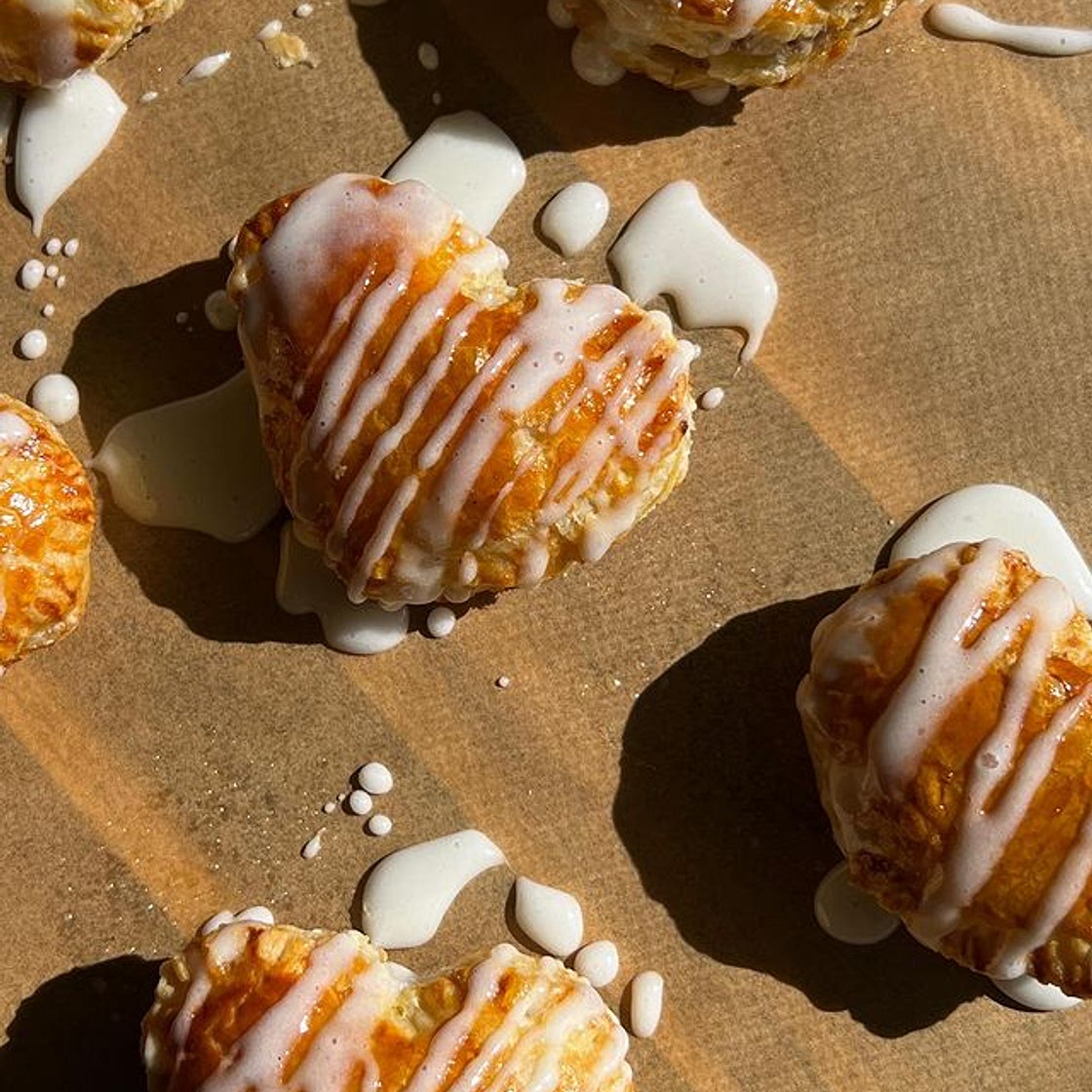 MINI BROWN SUGAR CINNAMON TOASTER STRUDEL HEARTS