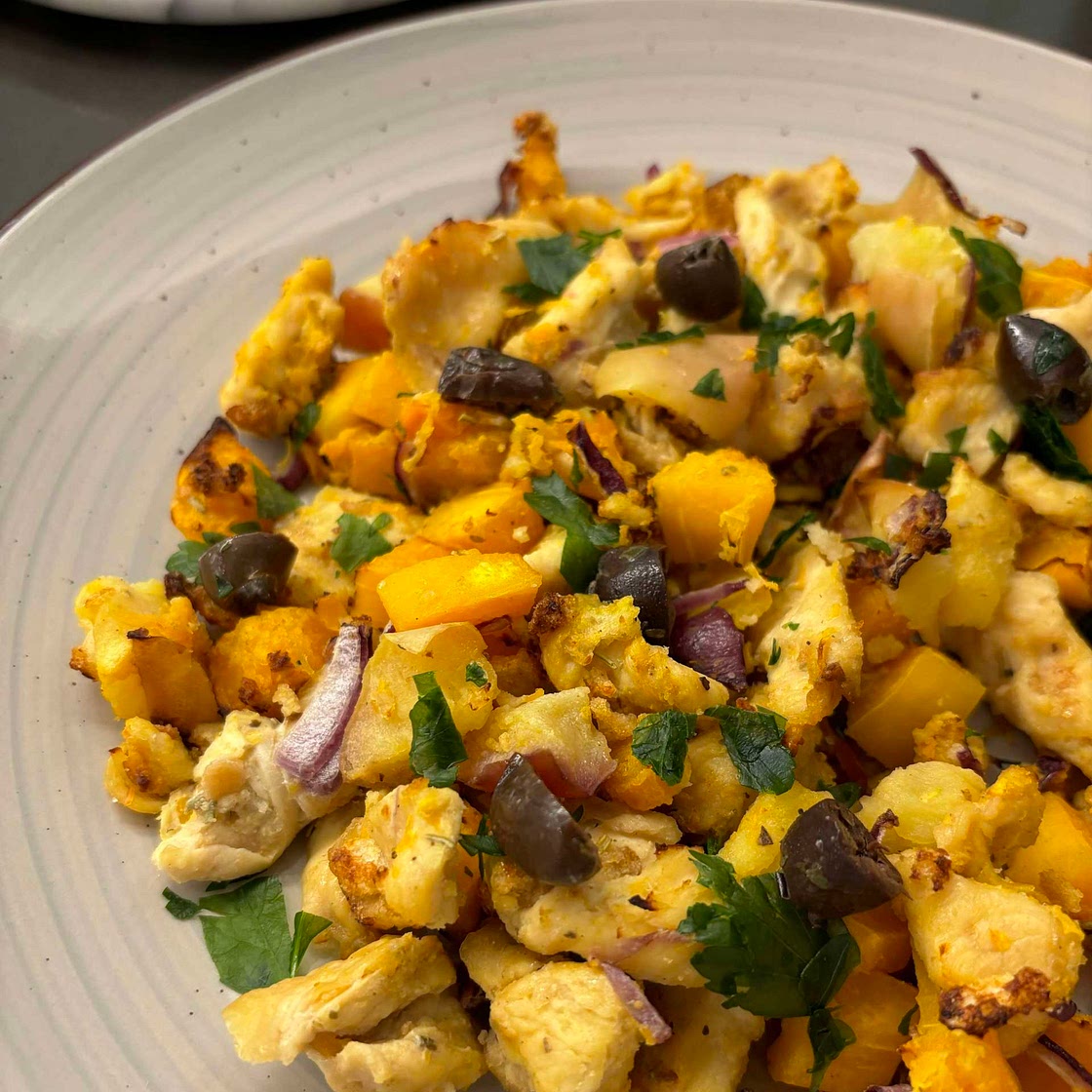 Pollo gratinato con zucca, cipolla mele, olive e senape