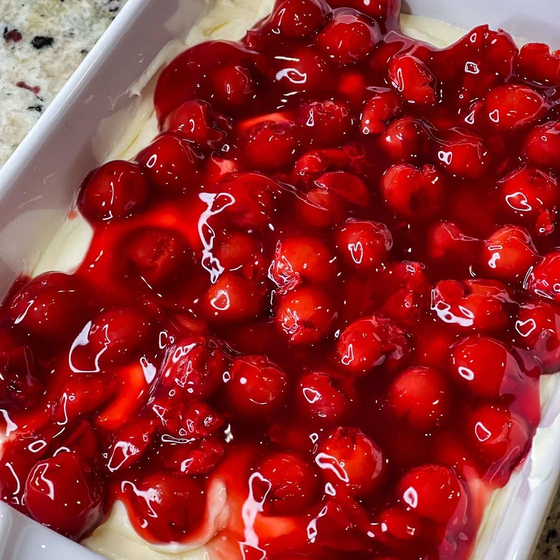 Cherry Cheesecake Dip