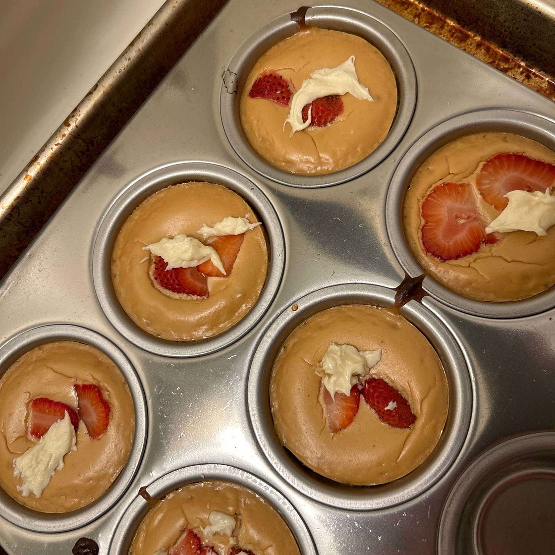 Mini Raspberry White Chocolate Cheesecakes – Low Calorie, High Protein