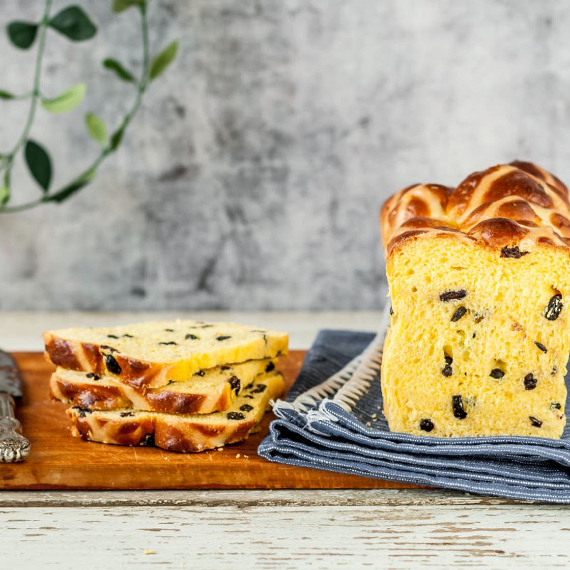 Easy Saffron Cake