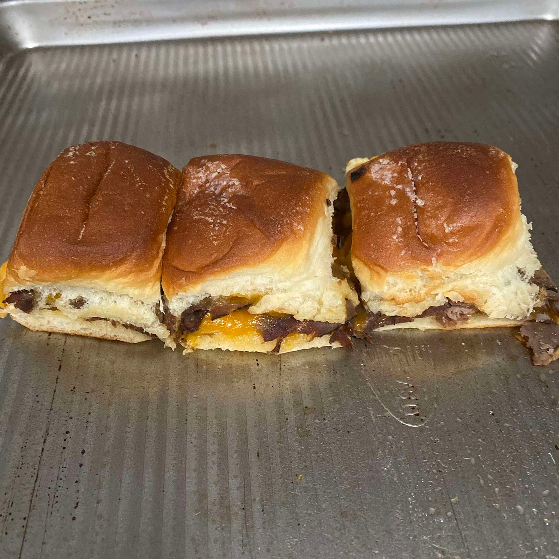 Roast beef sliders