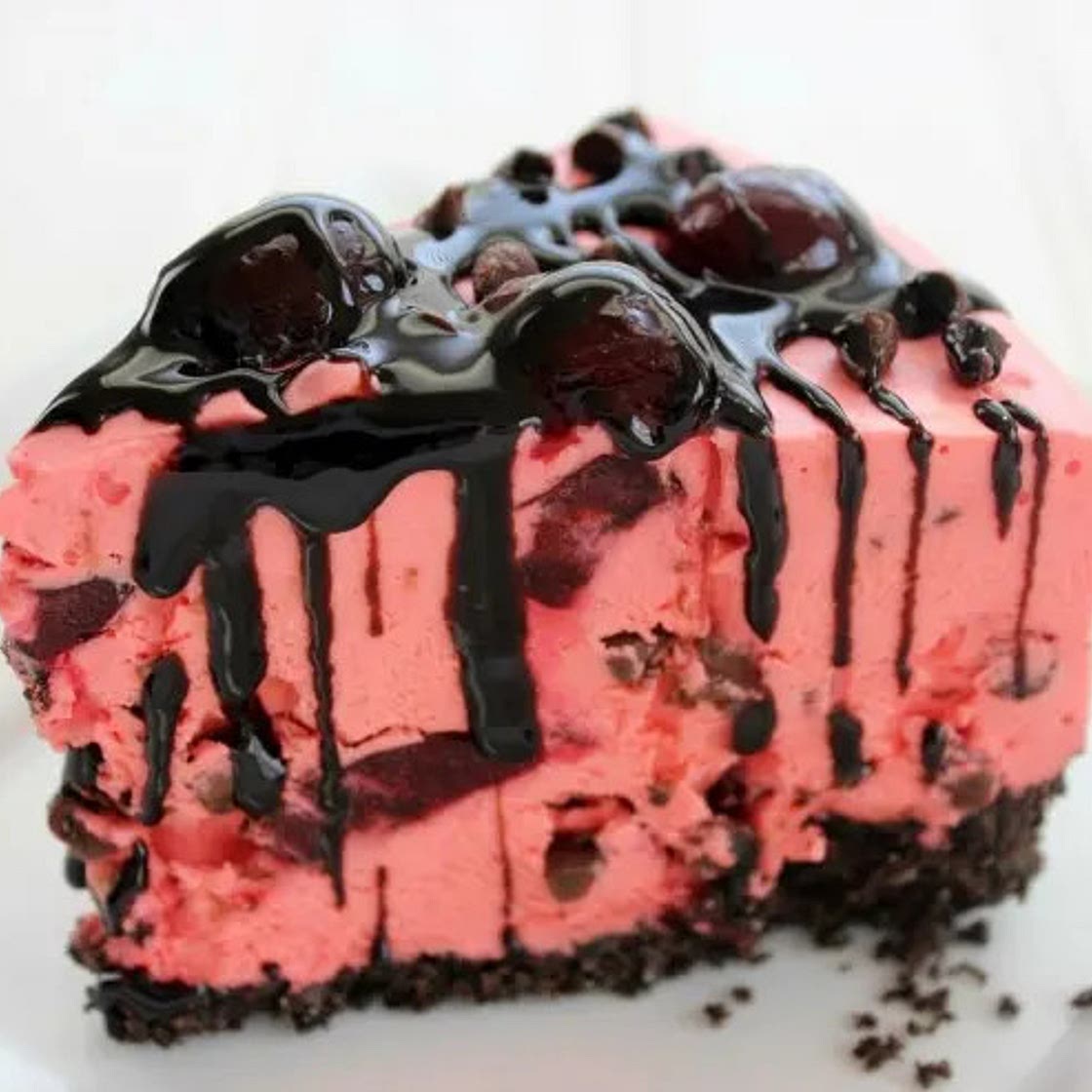 Oreo Cherry Chocolate Chip No Bake Cheesecake