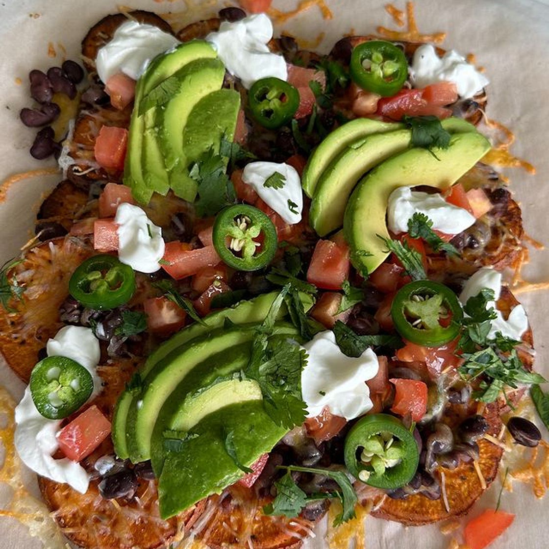 Sweet Potato Nachos recipe below 🤍