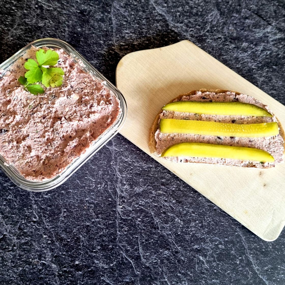 Vegane Leberwurst - Herzhafter Brotaufstrich aus Kidneybohnen