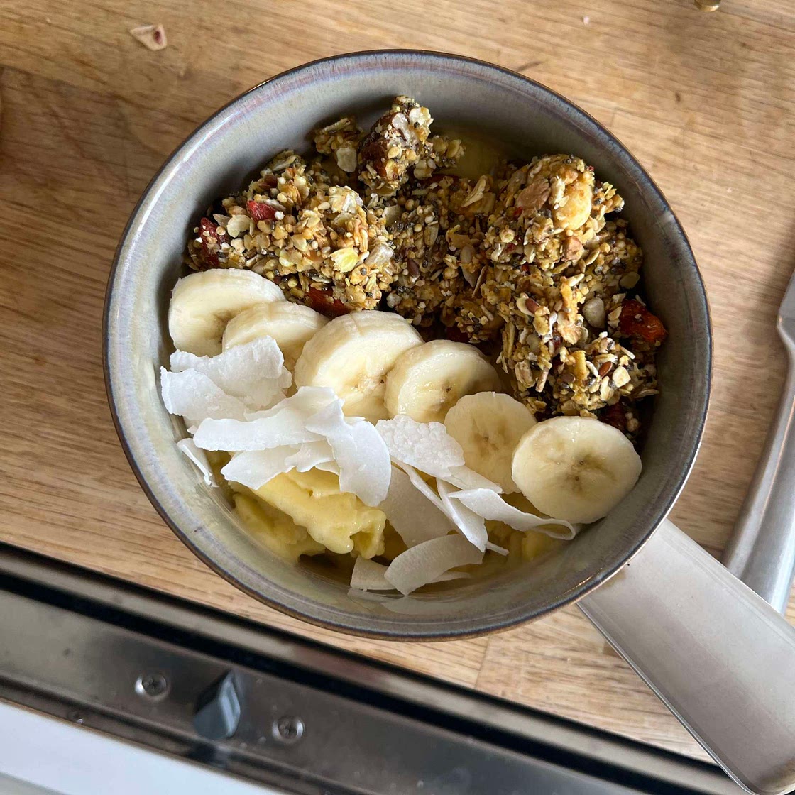 Mango Smoothie Bowl