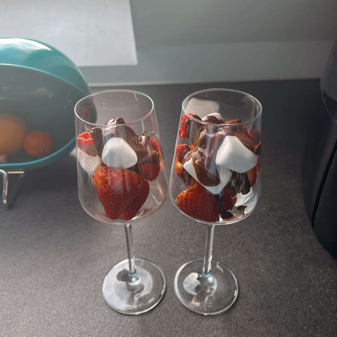 CHOCO STRAWBERRY CUP