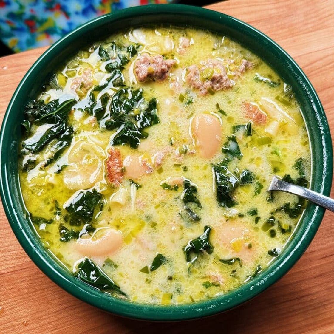 One-Pot White Bean Soup with Turkey Leeks and Kale
