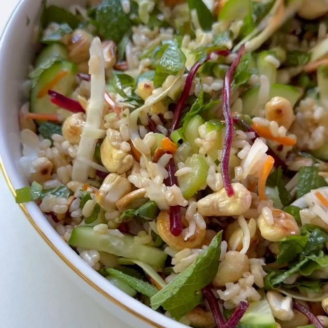 ASIAN BROWN RICE, SLAW & ROASTED CASHEW SALAD