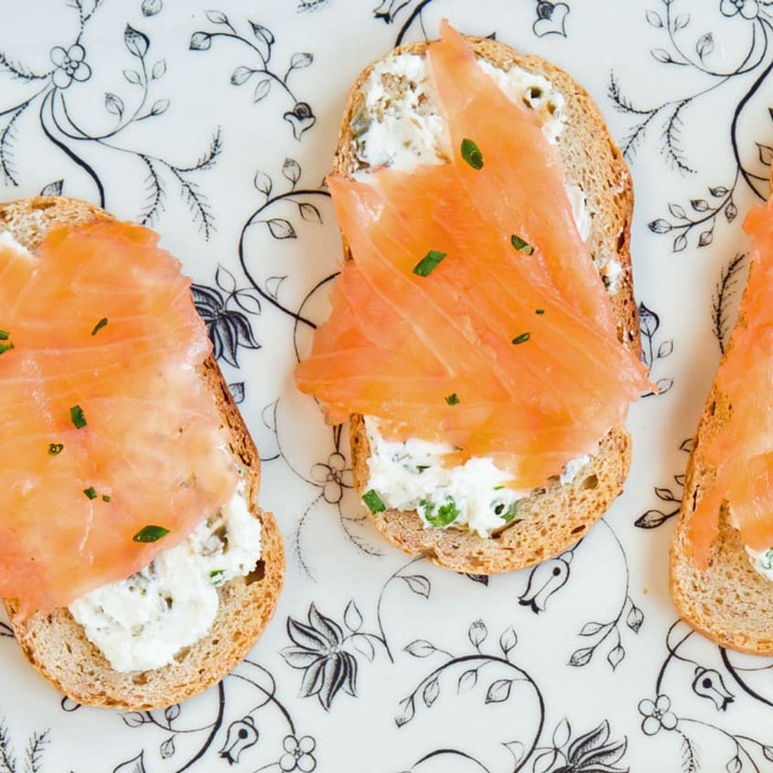 Smoked Salmon and Cream Cheese Toasts