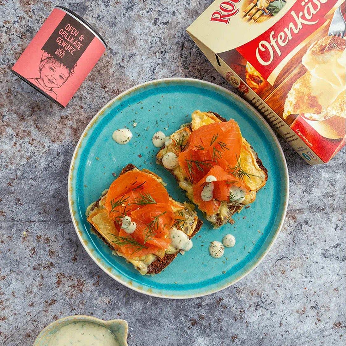 Räucherlachs Stulle mit ROUGETTE Ofenkäse - Rougette