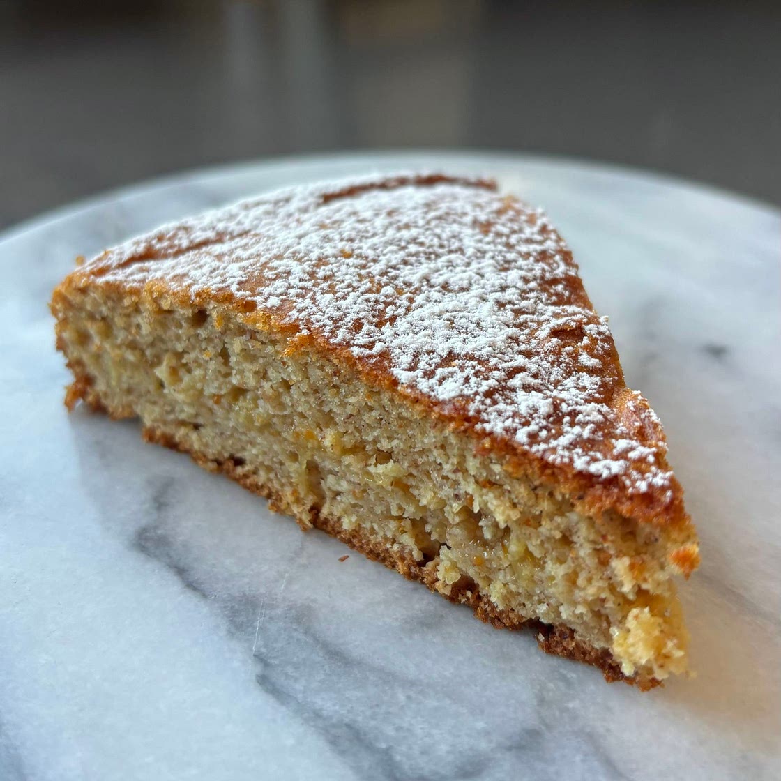 Torta integrale alle mandorle con marmellata di fichi 