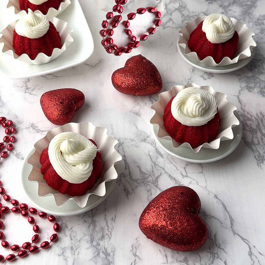 Mini Red Velvet Bundt Cakes