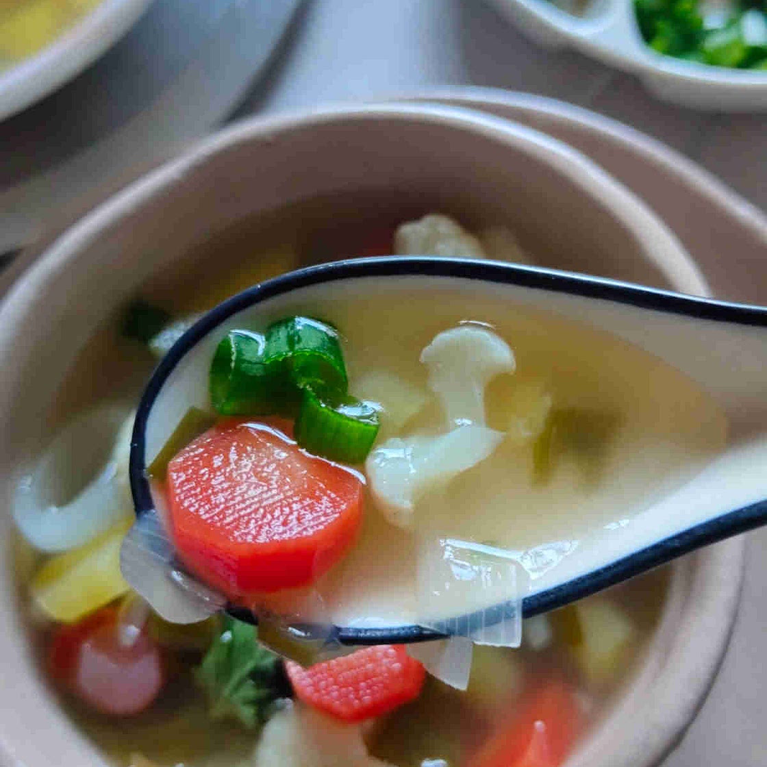 Clear Vegetable Soup Recipe (Easy Healthy)