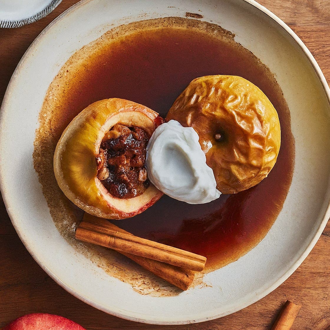 Baked Apples with Spices