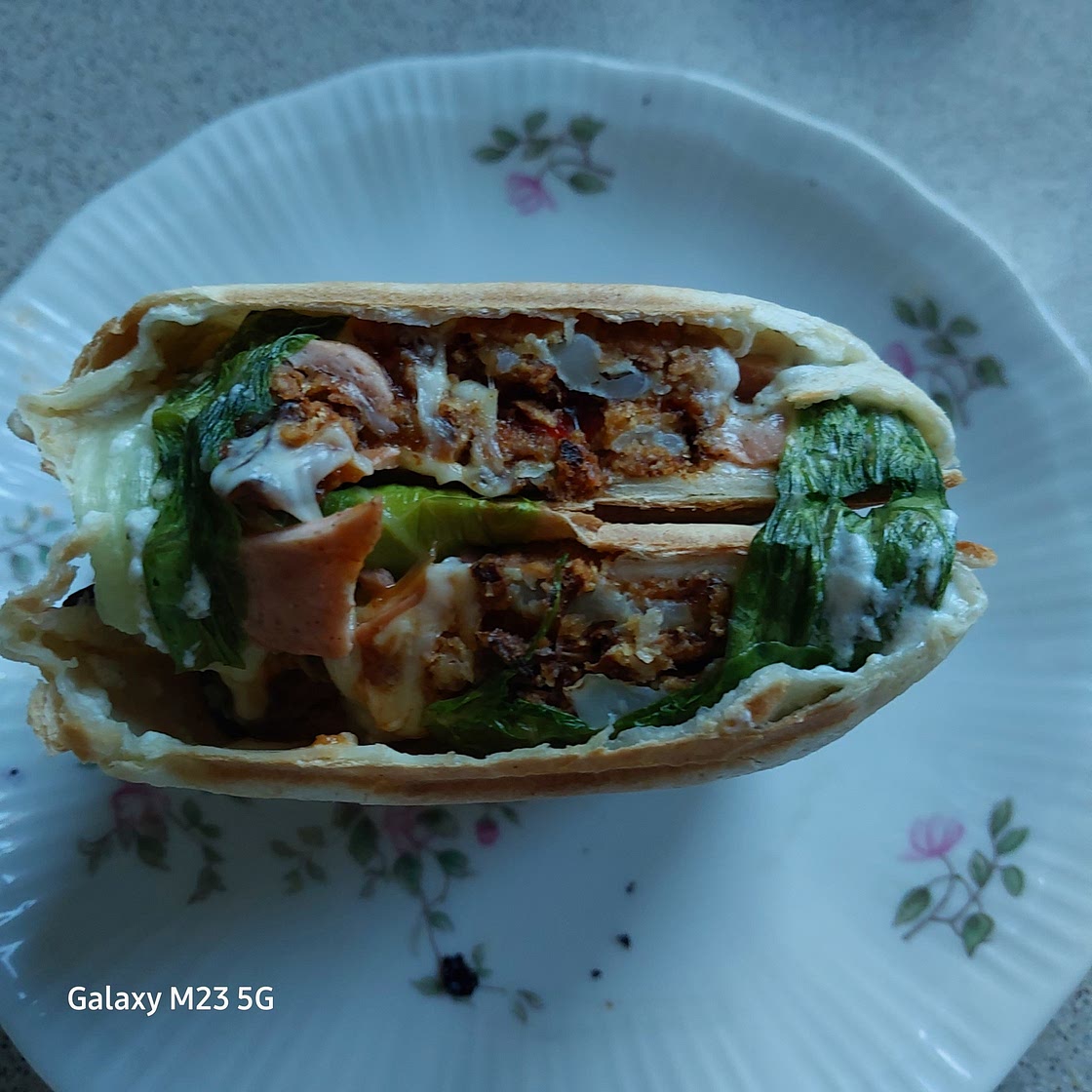 Vegan BBQ wings wrap