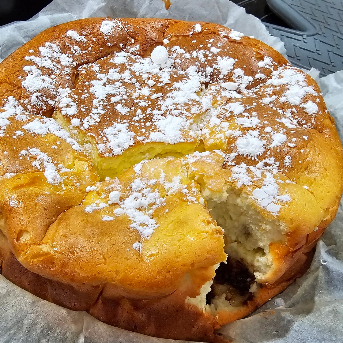 Fluffy cake