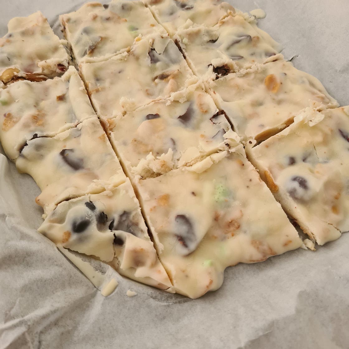 Greek Yoghurt Bark