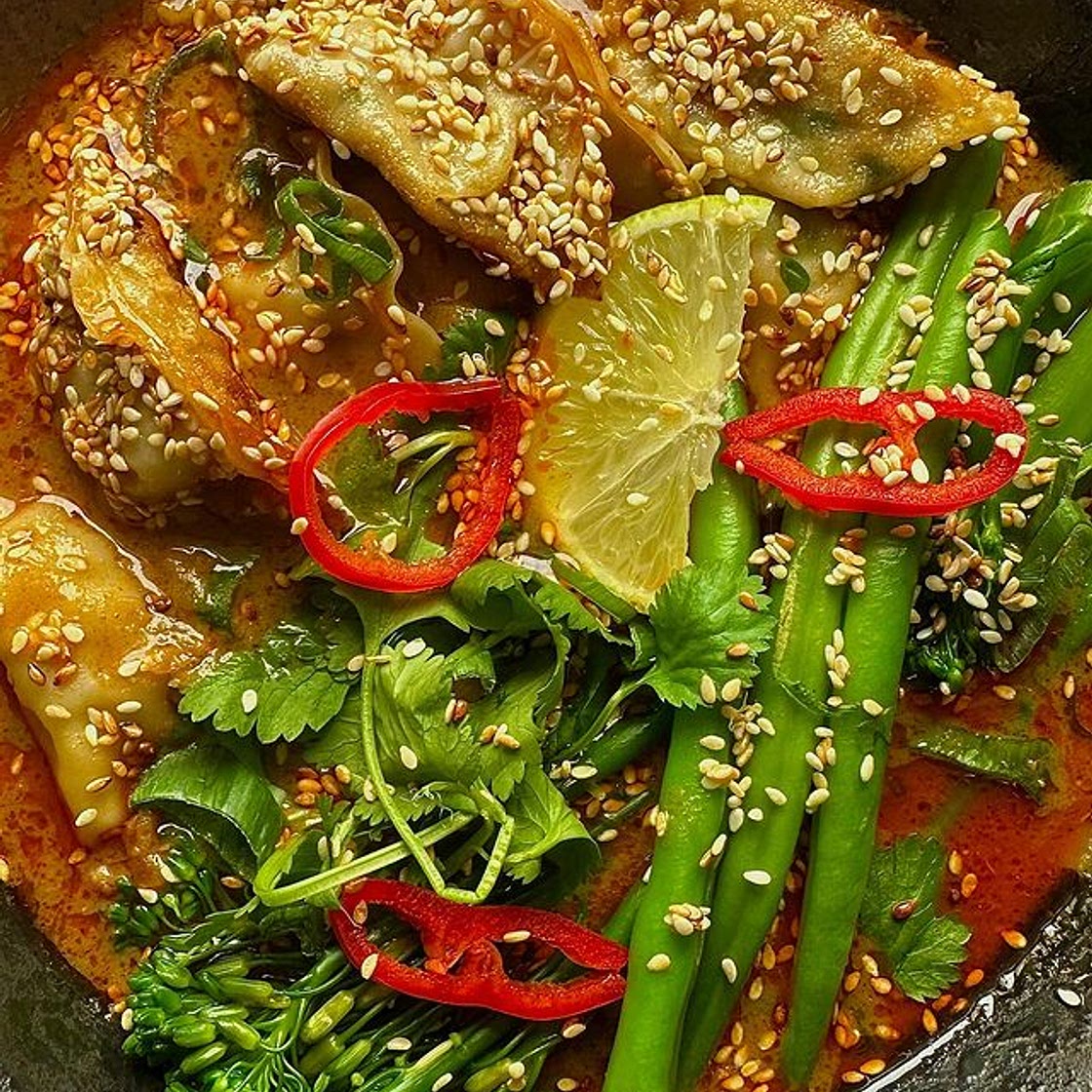 SPICY GYOZA RAMEN 🍜🥟