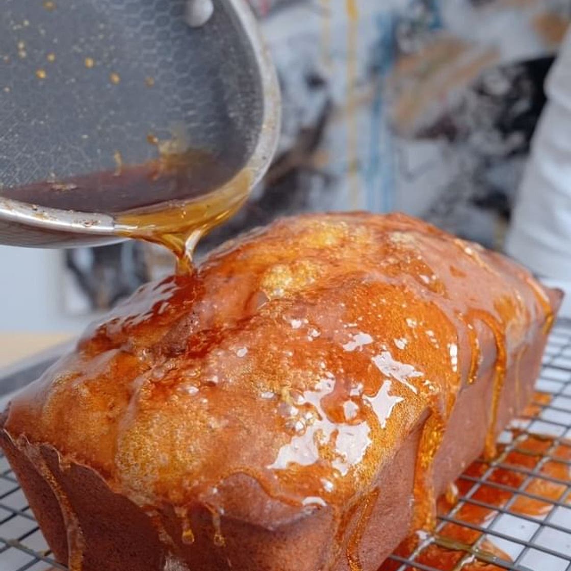 CARAMEL BANANA LOAF CAKE