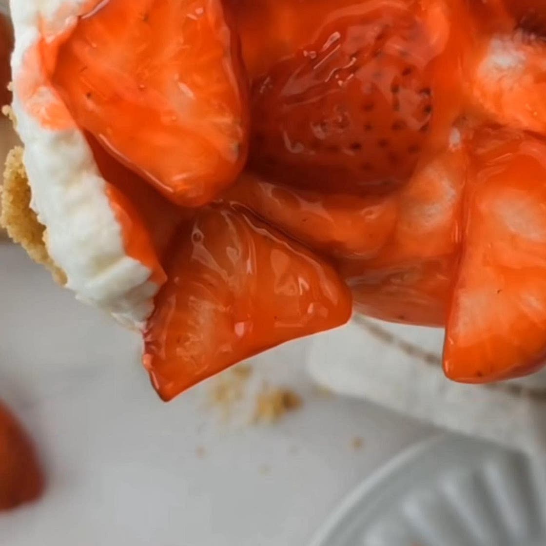 No Bake Strawberry Cheesecake Dessert