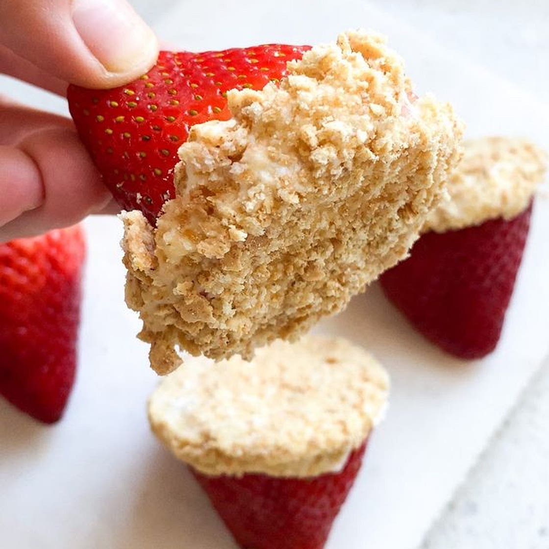 Protein strawberry cheesecake bites