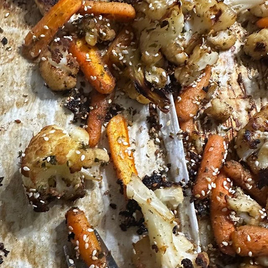 Honey Mustard Sesame Cauliflower &amp; Carrots