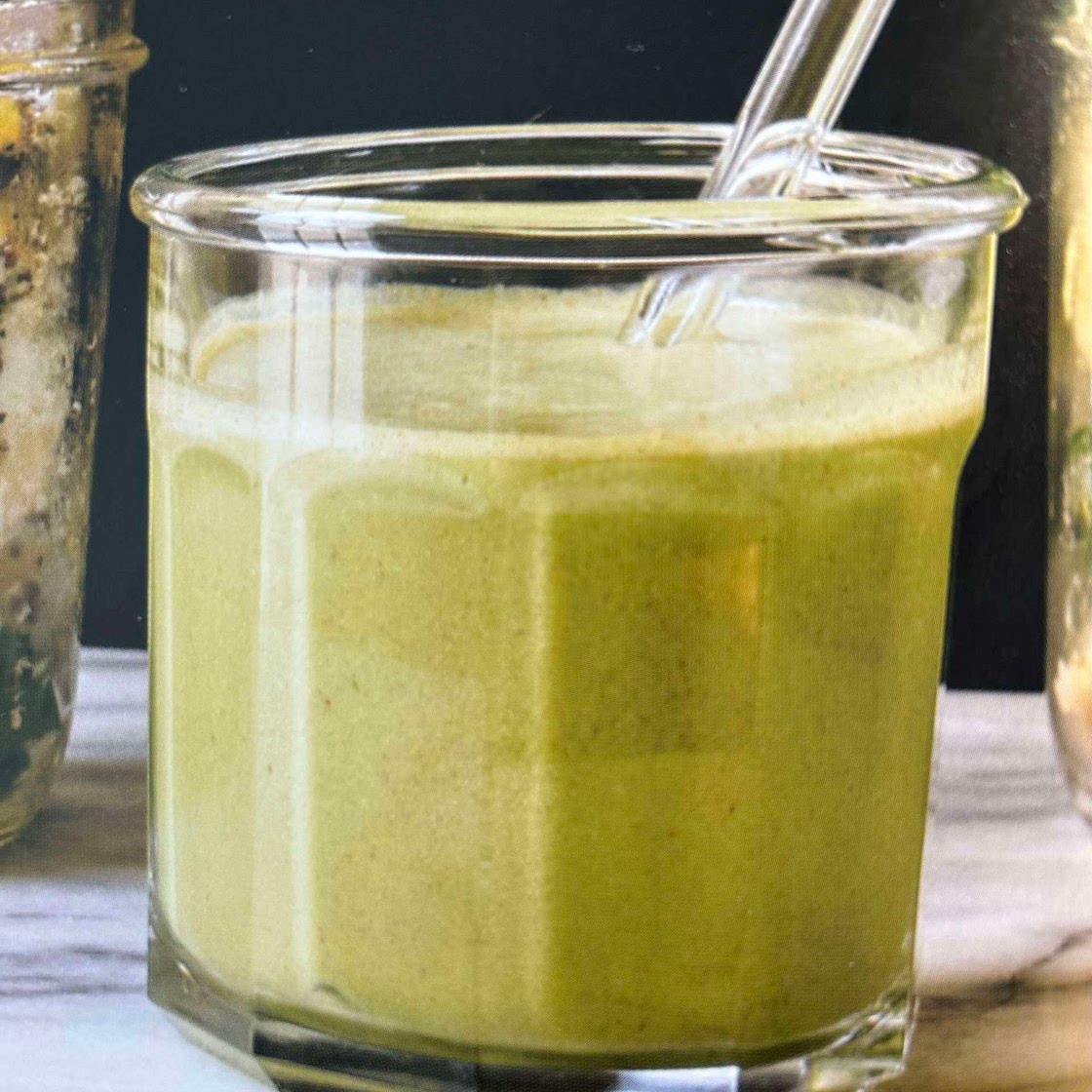 Cinnamon-Almond Green Smoothie