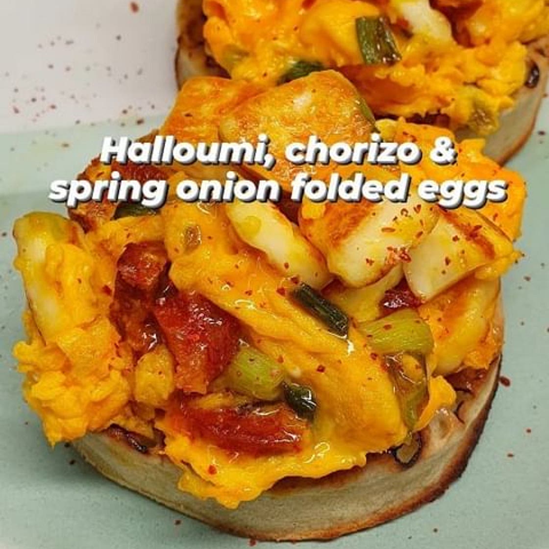 HALLOUMI, CHORIZO & SPRING ONION FOLDED EGGS 🧀🌶🥚