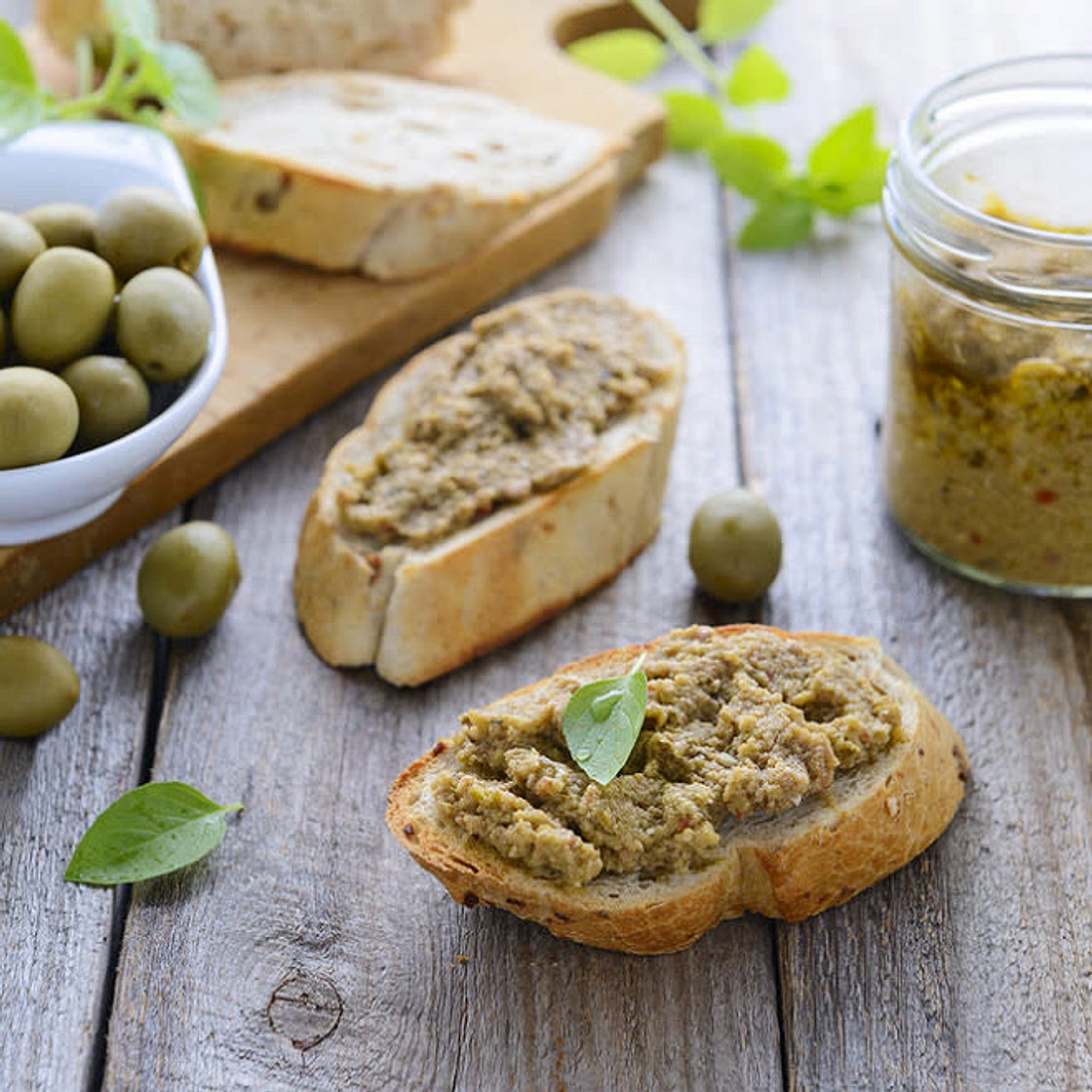 Pâté olives, tournesol, herbes
