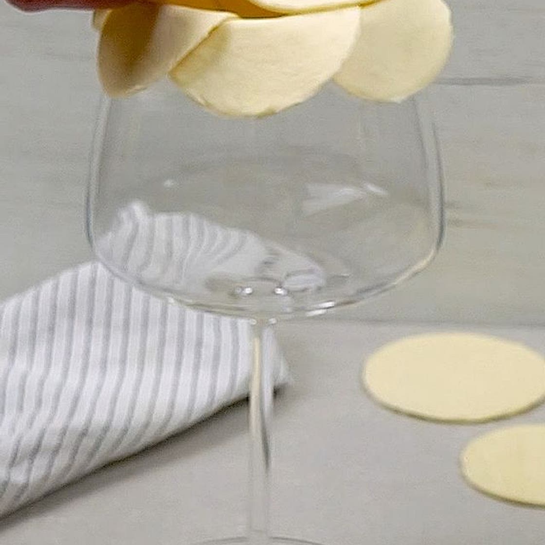 Fiorellini di pasta sfoglia