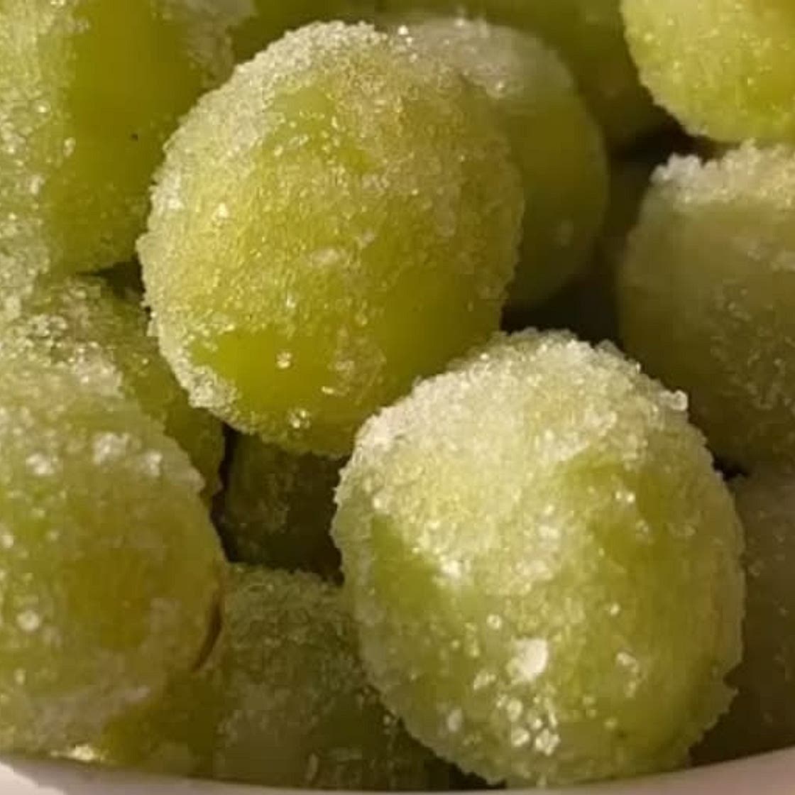 Swour Grapes 