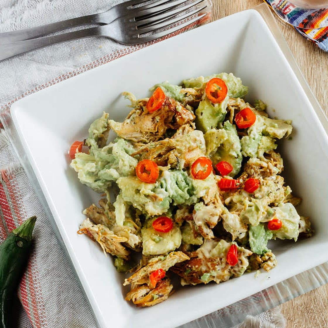 Ensalada de pollo y aguacate