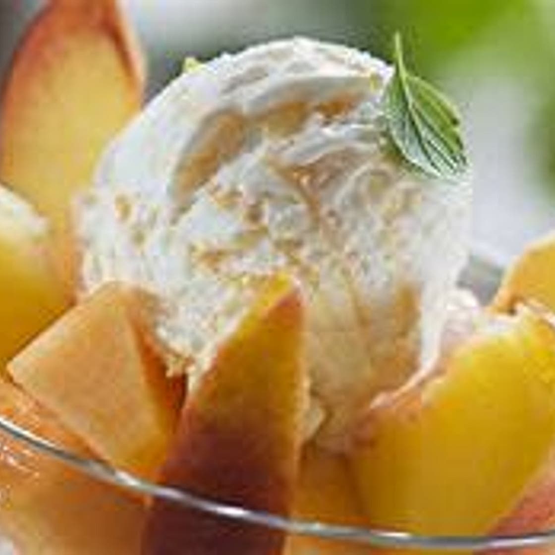 Spiced Peaches w/ Ice Cream